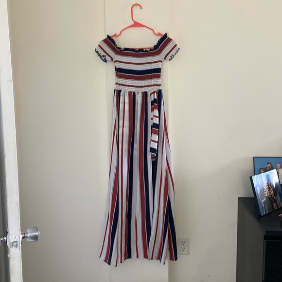 Split gown - only worn once - Picture 1 of 4